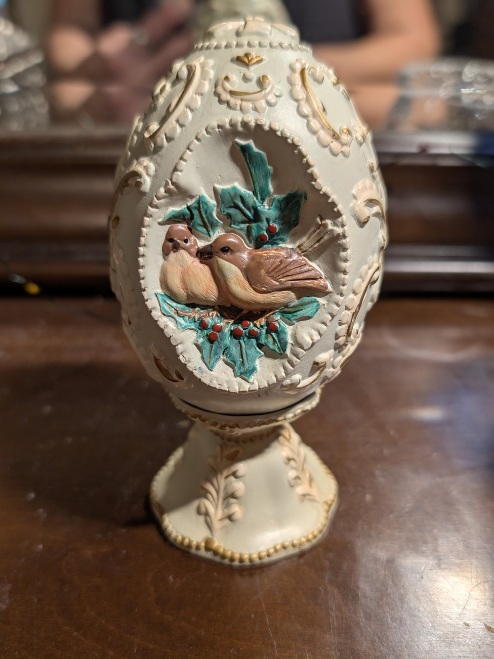 Avon Cream Egg Sculpture with Green Holly and Red Berries